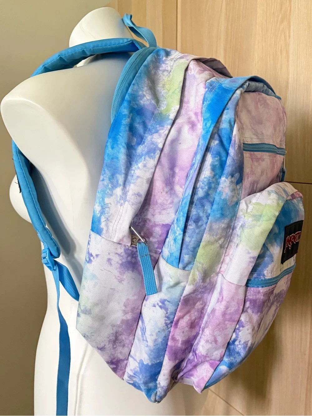 Jansport big student